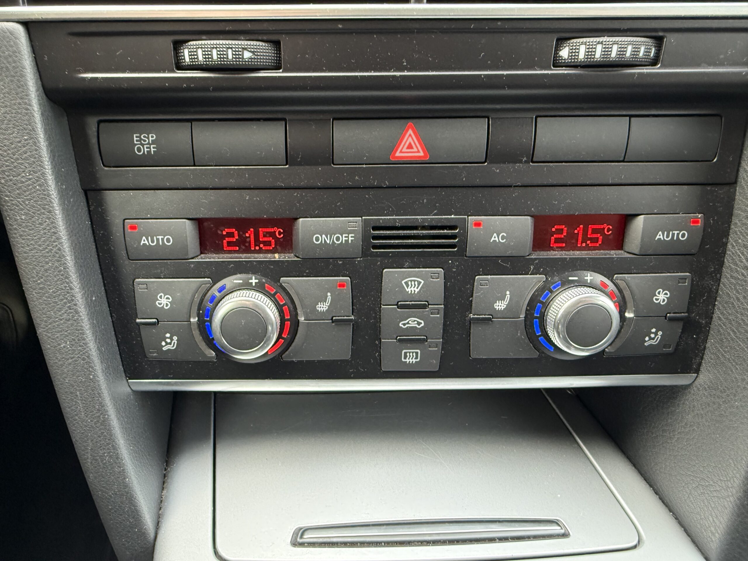 
								Audi A6 avant 3.0 tdi quatro, topstaat vol									
